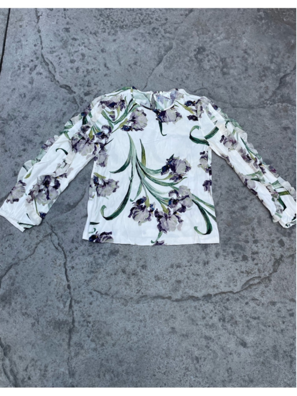 Club Monaco White Blouse with Purple Floral Print and Ruffle Sleeves - Picture 8 of 8